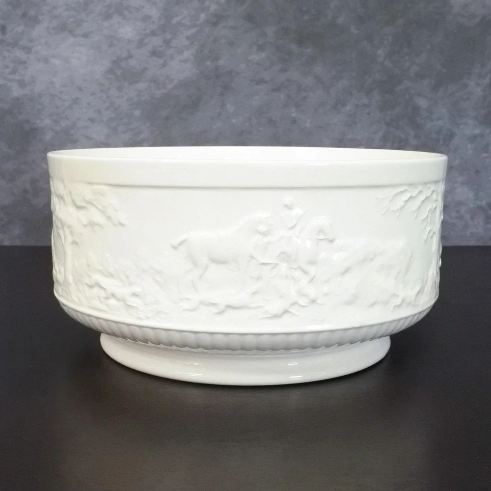 Rare Vintage Wedgwood Etruria & Barlaston Devonshire Off White Bowl Pitcher Set